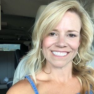 Meet your Posher, Blythe